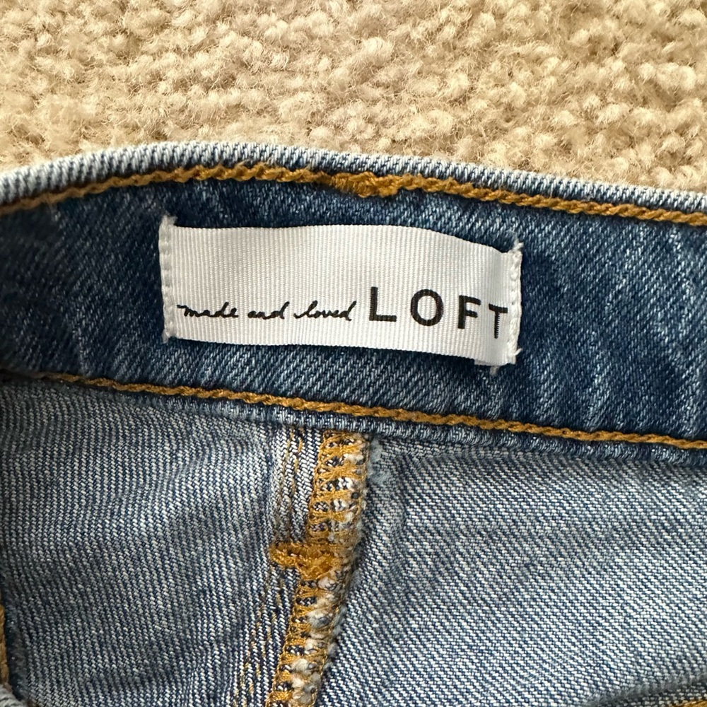NWOT loft straight legged jeans frayed hem size 29 - Picture 5 of 5